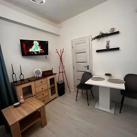 Apártmany V Centre - Vlastná Izba So Spoločnou Kuchyňou A Kúpeľnou Môže Byť Zdieľaná 2 Inými Izbami Apartamento Martin